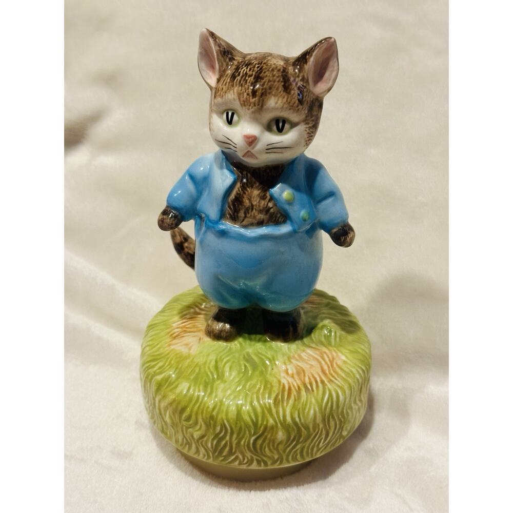 Schmid Beatrix Potter Tom Kitten musical figurine Happy Wanderer Japan 1977 Vtg